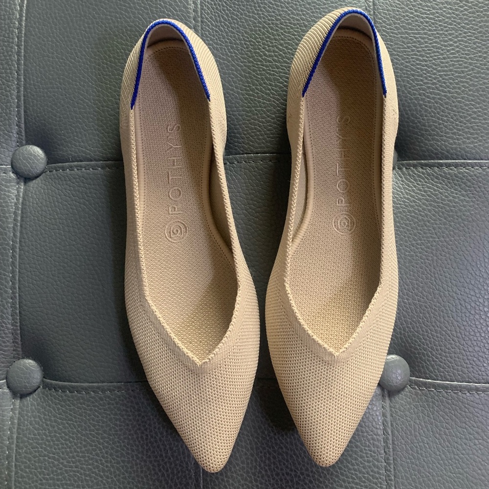 Rothys Point Ecru, womens 9, never worn